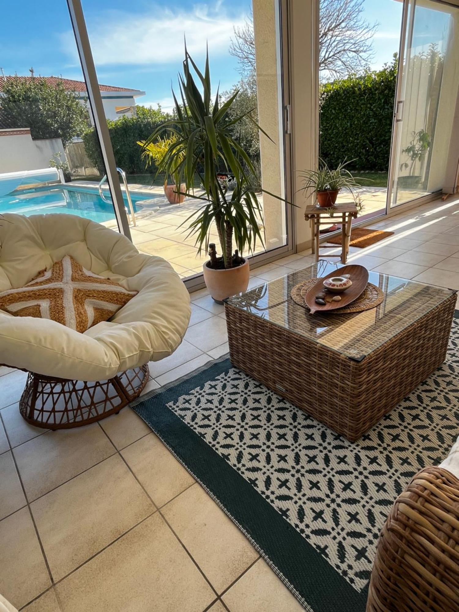 Les Voyages De Louison Bed & Breakfast Lavardac Eksteriør bilde